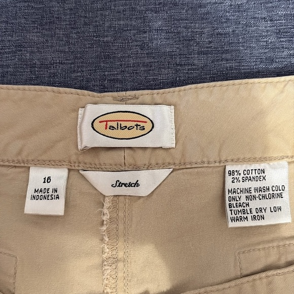 Talbots Wmn’s Sz 16 Khaki Stretch Capri Pants - Picture 3 of 6